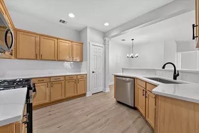 1412 Ravenwood Drive, Mansfield, TX 76063 - Photo 4