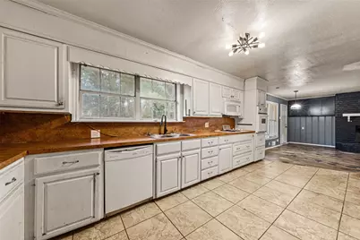 1311 E Stegall Road, Robinson, TX 76706 - Photo 10