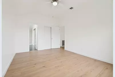 6952 Sammy Circle, Dallas, TX 75237 - Photo 12