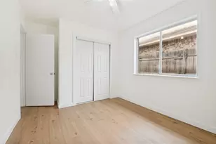 6952 Sammy Cir, Dallas, TX 75237 - Photo 14