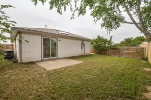 6952 Sammy Cir, Dallas, TX 75237 - Photo 18
