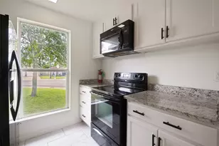 6952 Sammy Cir, Dallas, TX 75237 - Photo 8