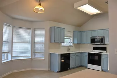 8104 Bells Street, Frisco, TX 75035 - Photo 2