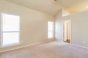 705 Running Creek Dr, Arlington, TX 76001 - Photo 8