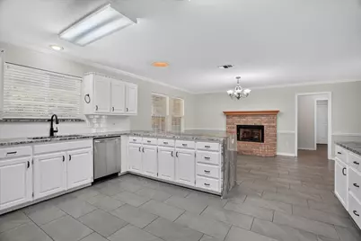 215 Mistletoe Lane, Keene, TX 76059 - Photo 10