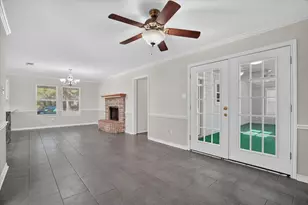 215 Mistletoe Ln, Keene, TX 76059 - Photo 20