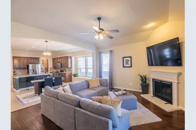 839 Lake Forest Trail, Little Elm, TX 75068 - Photo 10
