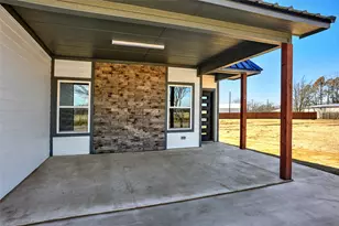 1304 Country Rd, Whitesboro, TX 76273 - Photo 2