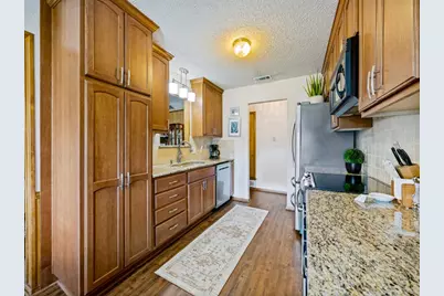 2728 Meadow Green, Bedford, TX 76021 - Photo 8