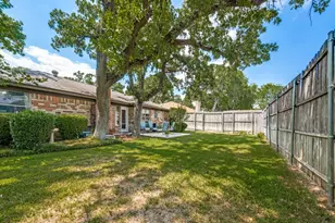 2728 Meadow Green, Bedford, TX 76021 - Photo 26