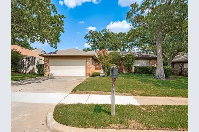 2728 Meadow Green, Bedford, TX 76021 - Photo 2