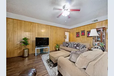 2728 Meadow Green, Bedford, TX 76021 - Photo 4