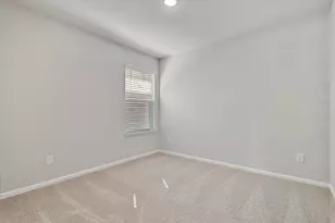425 Kingsbury Ave, Princeton, TX 75407 - Photo 16