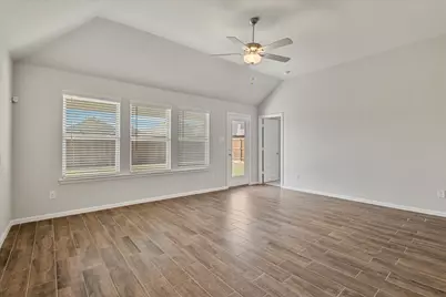 425 Kingsbury Avenue, Princeton, TX 75407 - Photo 6