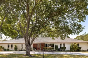 6834 Quarterway Dr, Dallas, TX 75248 - Photo 2