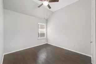 5528 Green Hollow Ln, The Colony, TX 75056 - Photo 16