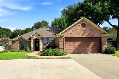 2105 Fair Oaks Drive, Bridgeport, TX 76426 - Photo 2