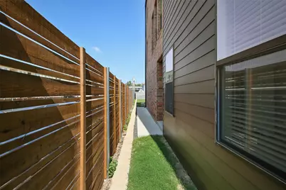 4904 Lexington Court, Dallas, TX 75206 - Photo 4
