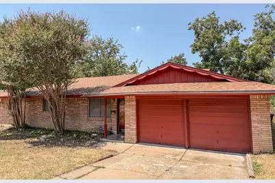 5720 Walla Avenue, Fort Worth, TX 76133 - Photo 2