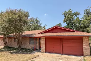 5720 Walla Ave, Fort Worth, TX 76133 - Photo 2
