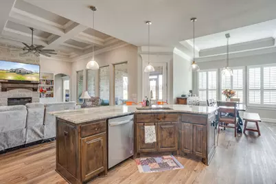 1136 Tremont Lane, Granbury, TX 76049 - Photo 14