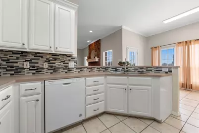217 Keswick Drive, Hewitt, TX 76643 - Photo 8
