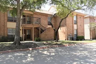 16301 Ledgemont Ln, Addison, TX 75001 - Photo 1