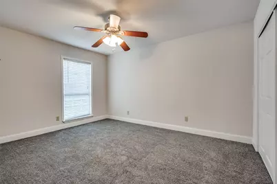 4427 Jenkins Street, The Colony, TX 75056 - Photo 8