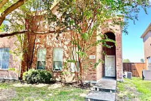 1128 Jamie Dr, Grand Prairie, TX 75052 - Photo 1