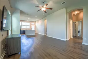 10617 Langham Dr, Waco, TX 76708 - Photo 2