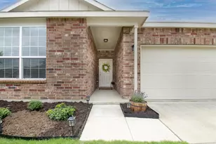 3124 Walker Creek Dr, Little Elm, TX 75068 - Photo 4