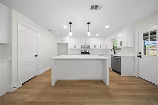 110 S Yale Dr, Garland, TX 75042 - Photo 6