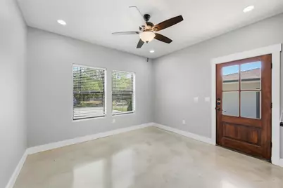 1309 S 5th Avenue, Denison, TX 75021 - Photo 2