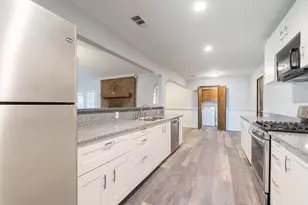 9190 Orbiter Cir, Dallas, TX 75243 - Photo 10