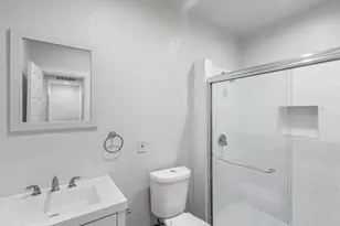 709 N Buffalo Ave, Cleburne, TX 76033 - Photo 14