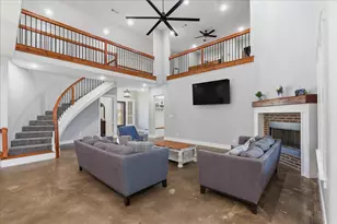 3321 Mountain View Dr, Venus, TX 76084 - Photo 2
