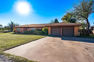 509 8th St, Merkel, TX 79536 - Photo 2
