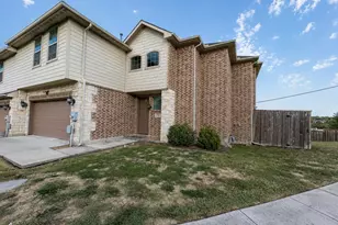 2361 Novin Dr, Irving, TX 75062 - Photo 2