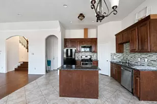 2361 Novin Dr, Irving, TX 75062 - Photo 10