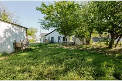 228 W Archer Street, Jacksboro, TX 76458 - Photo 16