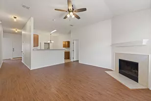 832 Beaver Creek Dr, Burleson, TX 76028 - Photo 8
