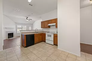 832 Beaver Creek Dr, Burleson, TX 76028 - Photo 10
