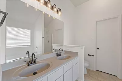 832 Beaver Creek Drive, Burleson, TX 76028 - Photo 18