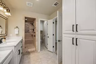 4100 Apache Trail Ct, Granbury, TX 76048 - Photo 16