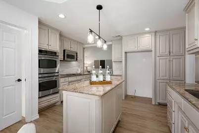 716 Ashley Drive, Hurst, TX 76054 - Photo 10