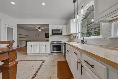 9072 Elbe Trail, Fort Worth, TX 76118 - Photo 10