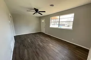 2015 Brenda Ave, Denison, TX 75020 - Photo 2