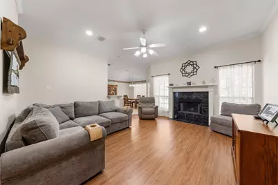616 Pebble Creek Drive, Hewitt, TX 76643 - Photo 8