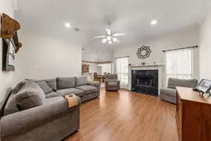 616 Pebble Creek Dr, Hewitt, TX 76643 - Photo 8