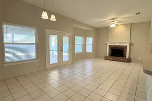 6415 Redstone Dr, Arlington, TX 76001 - Photo 10